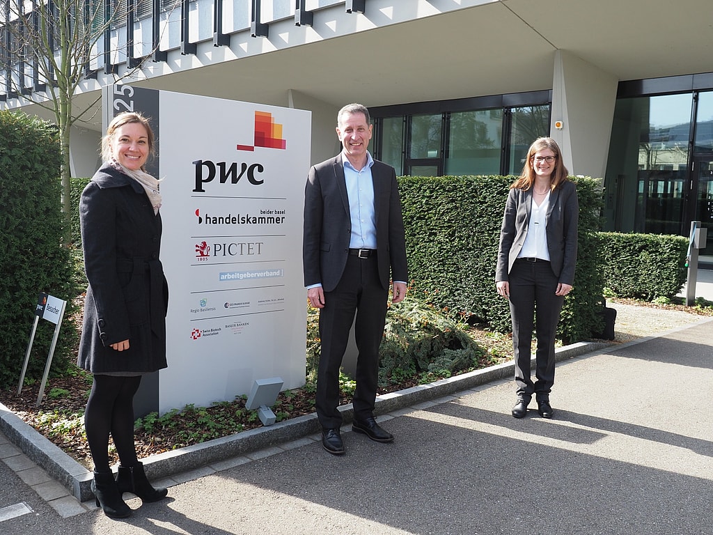 From left: Heike Bihlmann, Liaison Basel and Michael Altorfer, CEO from the Swiss Biotech Association with Deborah Strub, Head of Cluster & Initiative, Basel Chamber of Commerce