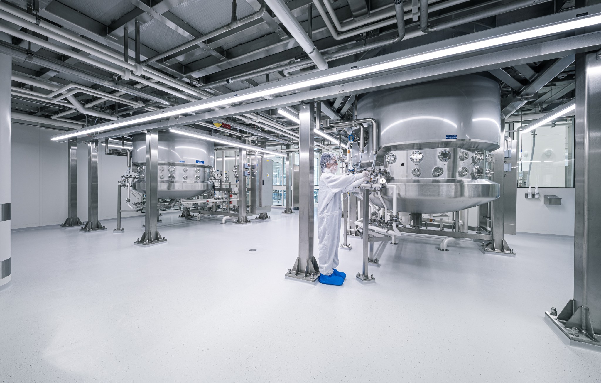 Share more than 110 lonza logo best camera.edu.vn